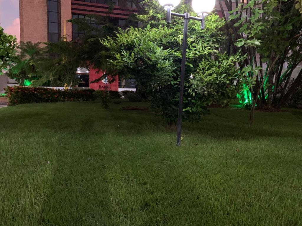 Maravilhoso Apartamento 2 Quartos Com Ofuro Porto Da Barra Salvador Summer Barra Flat Exterior foto