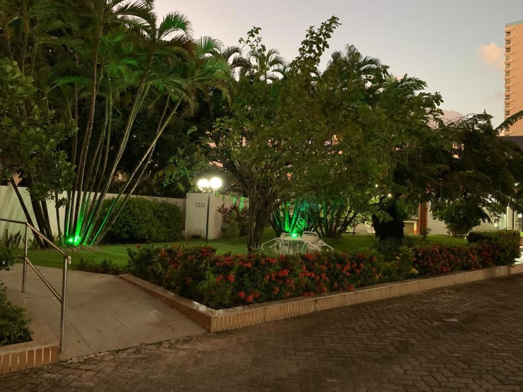 Maravilhoso Apartamento 2 Quartos Com Ofuro Porto Da Barra Salvador Summer Barra Flat Exterior foto